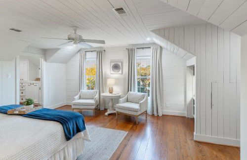 Historic 1871 Coastal Breeze with Heated Pool - Restoring Galveston - Photo 20