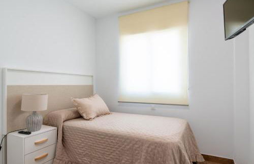 Amplio y luminoso chalet en Gerena, para familias o grupos - Foto 18