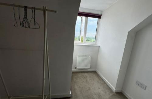 Bolehyde House, Sleeps 6, 3 Bedrooms, North Swindon location, Parking - Foto 16