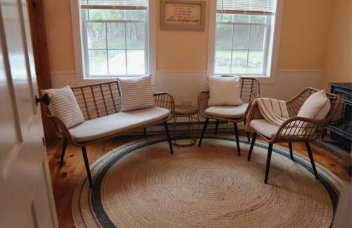 Hillside Haven: Luxe Farm Escape - 5BR-2 King Beds - Foto 11