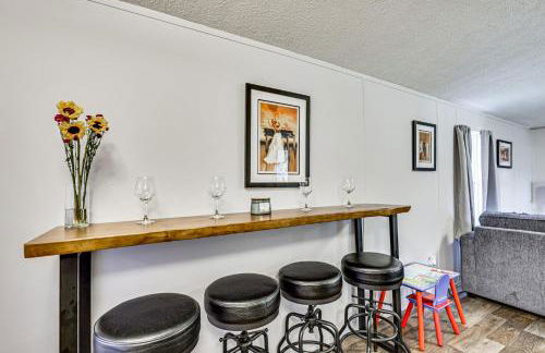 Riverfront Floral City Stay with Dock and Hot Tub! - Foto 12