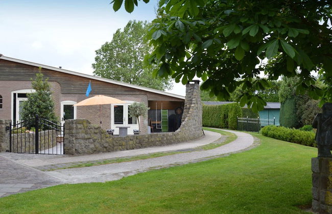 Cozy Holiday Home in Olst-wijhe With Swimming Pool - Photo 1