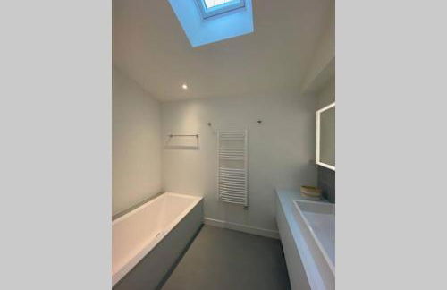 Elégante maison d'architecte, Spa à débordement - Foto 35