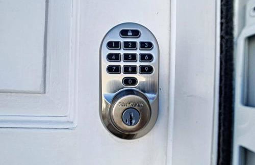 STEPS FROM THE BEACH, BEST LOCATION, 2 BDRM 2 BTH - Foto 7