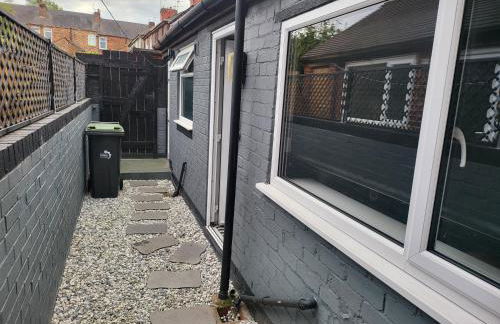 Apartment - Sleeps 5 - Great Location - Parking - Foto 51