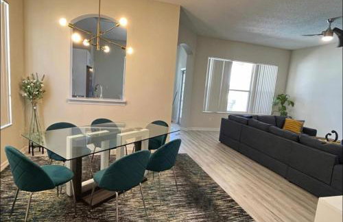 Chic villa 4 Bedroom 3 Bath with pool & game room - Foto 16