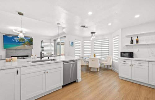 Luxe Spacious Home Near Parks Fully Equipped - Foto 65