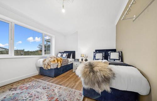 Bude Road Cosy and Modern Retreat Transport Link 4 BR By AltoLuxo Short Lets & Serviced Accommodation - Foto 30