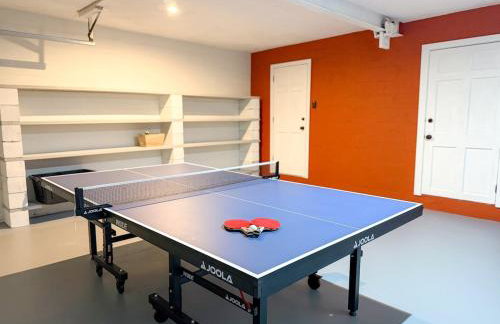 Jax 5BR Family Paradise -Hot Tub-Game Room-Patio- - Photo 38