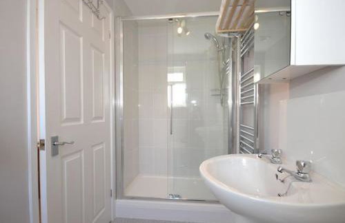 1 Bed in Par- oc-42007 - Photo 9