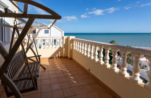 Caleta, ático, 3 dormitorios frente al mar, by Bookindenia - Foto 22