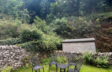 Torside Holiday Cottage - Photo 16