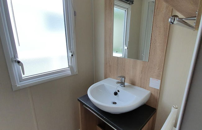 3 Bedroom Caravan, Sleeps 8, at Parkdean Newquay Holiday Park - Foto 10