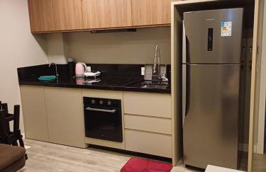 Apto em Itapema com acesso a piscinas,sendo uma aquecida e academia - Foto 11