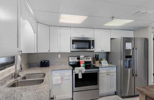 Watercrest 210- Sleeps 12 - Thomas Drive Retreat - Photo 6