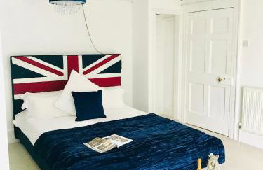 Farmhouse Retreat with Hot Tub, Pool, Horses, Games Room, Free Car Park, Only 45 min from Oxford Circus - Foto 59