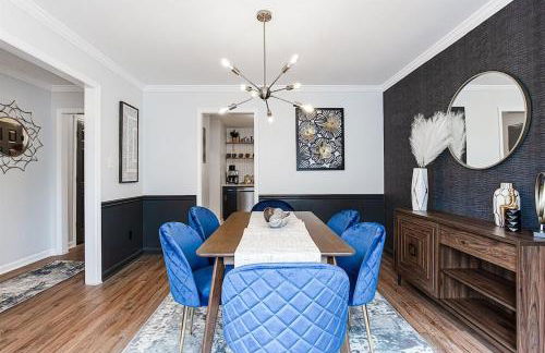 Lux Home-mins to Truist Park wKing pet friendly - Foto 42