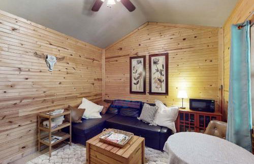 Serene and Secluded Paige Cabin Dogs Welcome! - Foto 2