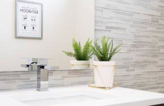 Designer Urban Retreat w Rooftop Deck & Fireplace - Foto 41