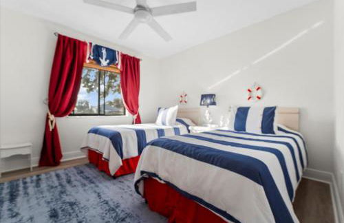 Waterfront - Private Pool - Pet Friendly - Photo 10