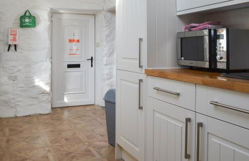 Porth Cormon Farmhouse - Foto 8