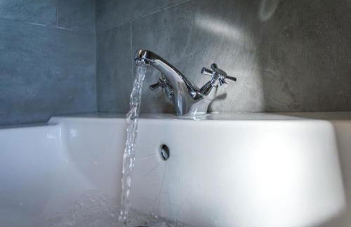 Barn Conversion - Hot Tub - Penally - Tenby - Photo 43