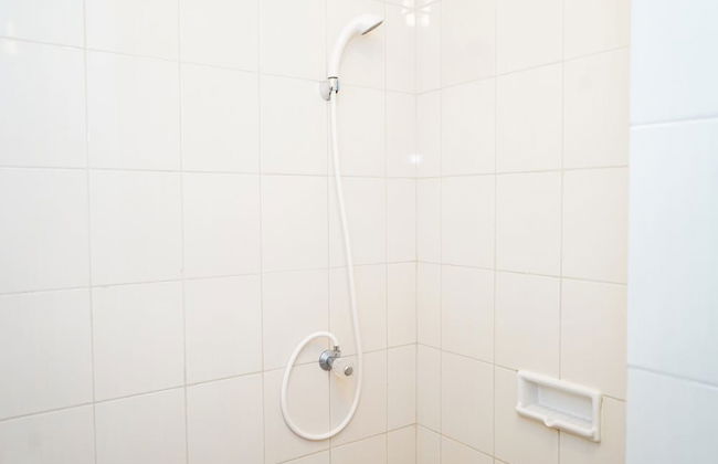 Homey Studio Signature Park Grande Apartment - Photo 14