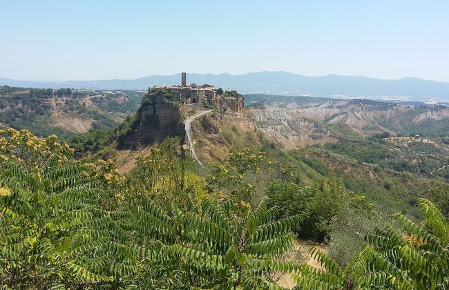 Blue House Near Bagnoregio-overlooking the Umbrian Mountains and Tiber Valley - Photo 43