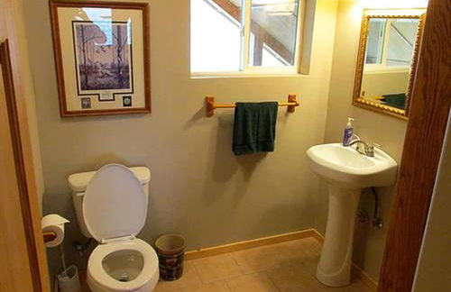 Magnificent Log Cabin with Mountain Views near Yellowstone National Park, Montana - Foto 17