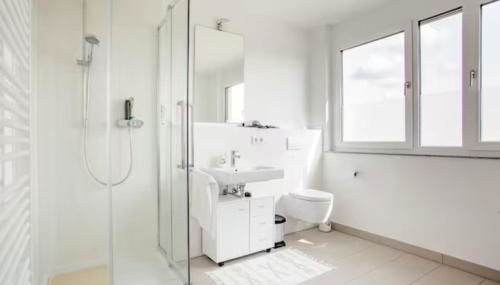 Beautiful room with balcony direction to Messe - Foto 5