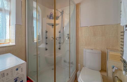 Private Pool & Jacuzzi with View by Host Hero - Foto 19