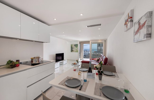 Red View Apartment - Photo 15