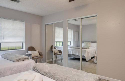 King Bed Suite, Fireside Hot Tub, Gameroom - Foto 4