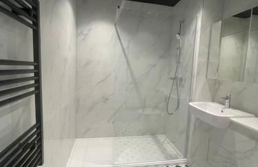 Private Room in Shared 3-Bedroom Apartment - Foto 7