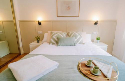 Centro, Hospital y Campus Universitario a 5 minutos - Camas de primera - Lavadora - SmartTV - Wifi 1 GB - Teletrabajo - Foto 14