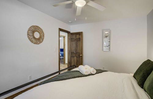 Rustic Outlaw Secluded Escape with Stunning Views - Foto 34