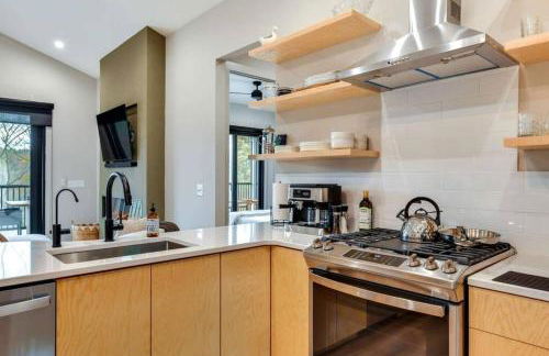 The Birdhouse - Lake View with Dock - Foto 13