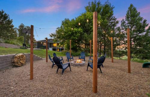 Black Hills Getaway with Hot Tub & Game Room for 18 - Foto 52