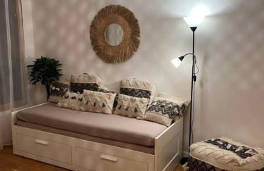 PARIS-MONTROUGE Magnifique appartement 3 pièces de 75m2 avec PARKING - très cosy pour 1 - 8 personnes refait à NEUF -ENTIRE APARTMENT LUXURIOUS AND WARM -Montrouge Paris 14ème - Proche Aéroport Orly Parc Expositions Porte de Versailles FREE WIFI GRATUIT - Foto 5