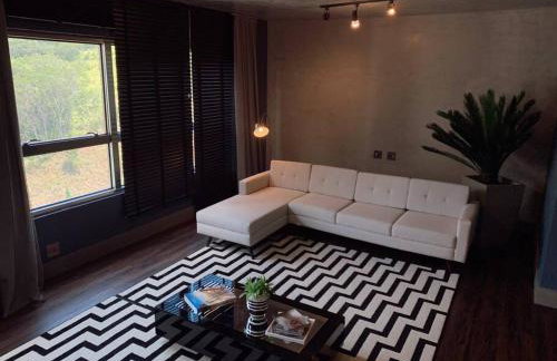 Luxuoso loft com jacuzzi privativa na Praia Brava - Foto 7