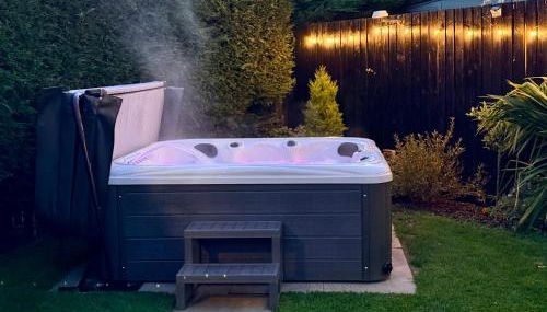 Allt Mor Retreat with Hot Tub - Foto 3