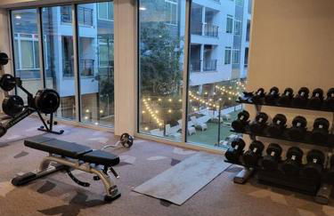 Beautiful Condo on Riverwalk King Suite w Free Parking Pet Friendly Centrally Located on the Riverwalk - Foto 49