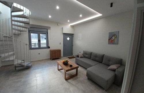 Doukas Home - Photo 13