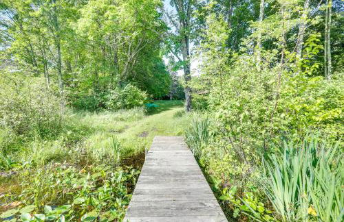 Dog-Friendly Park Falls Cottage with 5 Acres and Lake - Foto 30