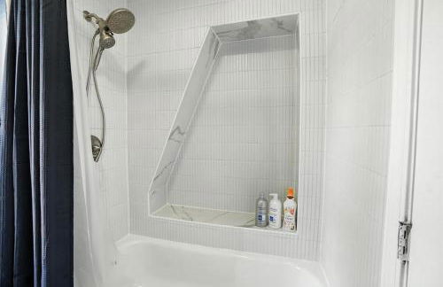 Campus To Dunes Escape - 2 King Beds - Game Area - Foto 22