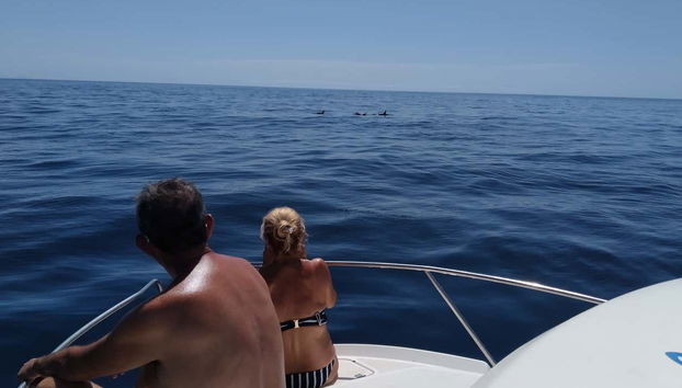 Disfrutando del paseo en barco privado