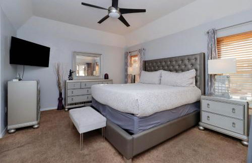 Sunny South Facing Pool with Hot Tub and Lake View Near Disney - Foto 58