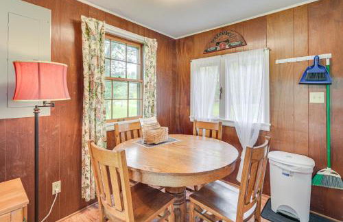 Secluded Lakefront Gem on 300 Acres in Webster - Foto 7