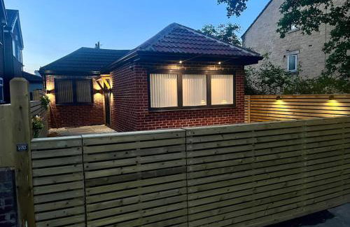 Detached Modern Flat 8 Min Walk to Pudsey Station - Foto 22