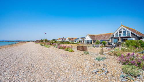 Pebble Paradise Beachfront Family Getaway - Foto 3